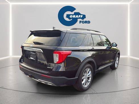 Used 2021 Ford Explorer XLT w/ Equipment Group 202A AWD/4WD image 7