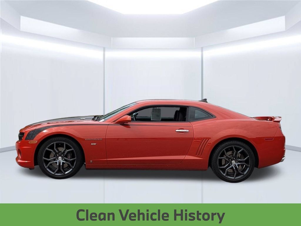 Used 2010 Chevrolet Camaro SS w/ RS Package RWD image 2