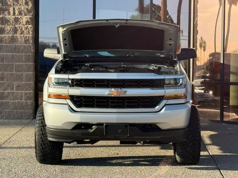 Used 2018 Chevrolet Silverado 1500 Custom w/ Trailering Package image 21