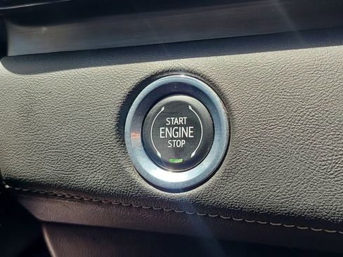 Used 2023 Cadillac Escalade ESV Premium Luxury AWD/4WD image 33