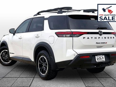 Used 2025 Nissan Pathfinder Rock Creek AWD/4WD image 12