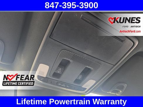 Used 2025 Honda Pilot TrailSport image 43