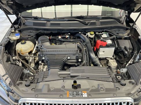 Used 2023 Lincoln Corsair AWD image 24