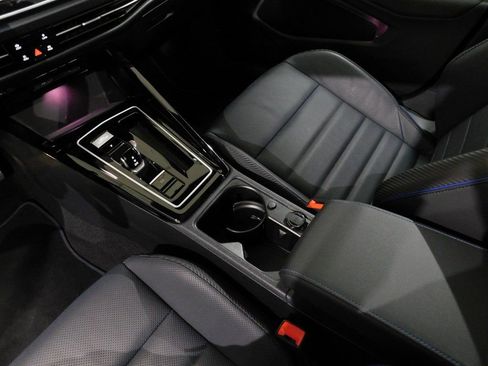 Used 2025 Volkswagen Golf image 80