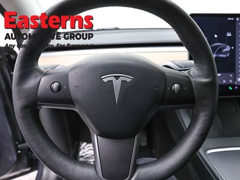 Used 2021 Tesla Model Y Long Range AWD/4WD image 10