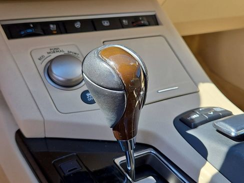Used 2014 Lexus ES 350 w/ Luxury Package FWD image 16
