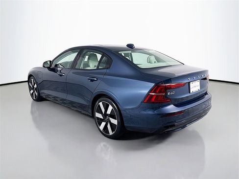 Used 2024 Volvo S60 T8 Ultimate w/ Climate Package image 3
