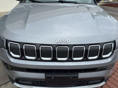 Used 2022 Jeep Compass Limited AWD/4WD image 15