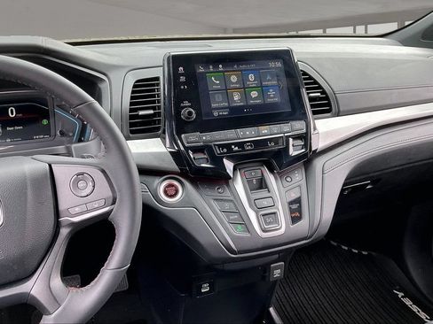 Certified 2024 Honda Odyssey Sport image 9