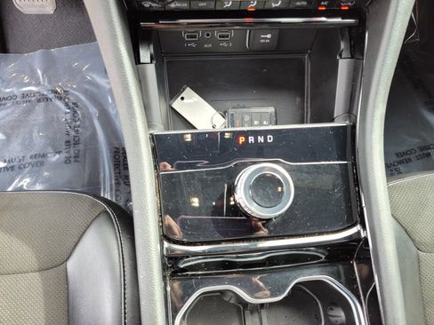 Used 2023 Jeep Grand Cherokee L Laredo AWD/4WD image 22