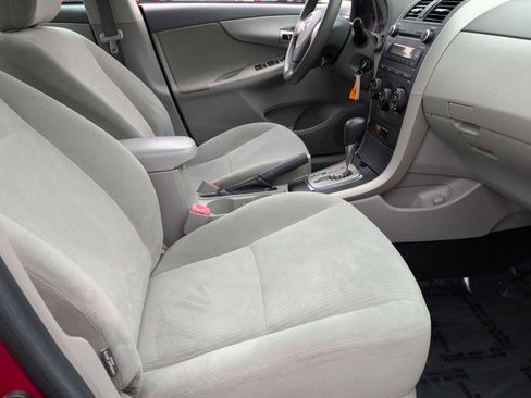 Used 2010 Toyota Corolla image 21