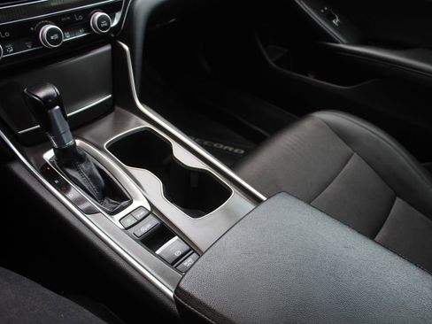 Used 2022 Honda Accord Sport image 25