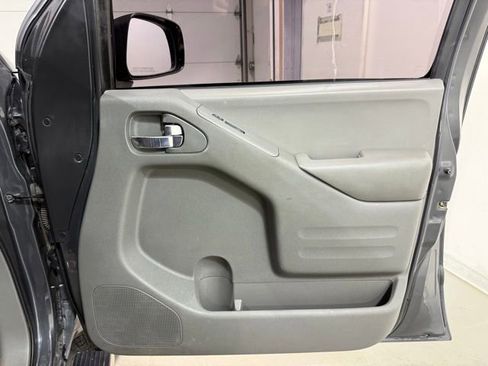 Used 2015 Nissan Frontier Desert Runner image 22