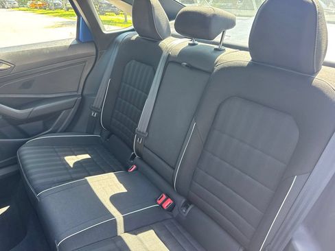 Used 2022 Volkswagen Jetta Sport FWD image 11