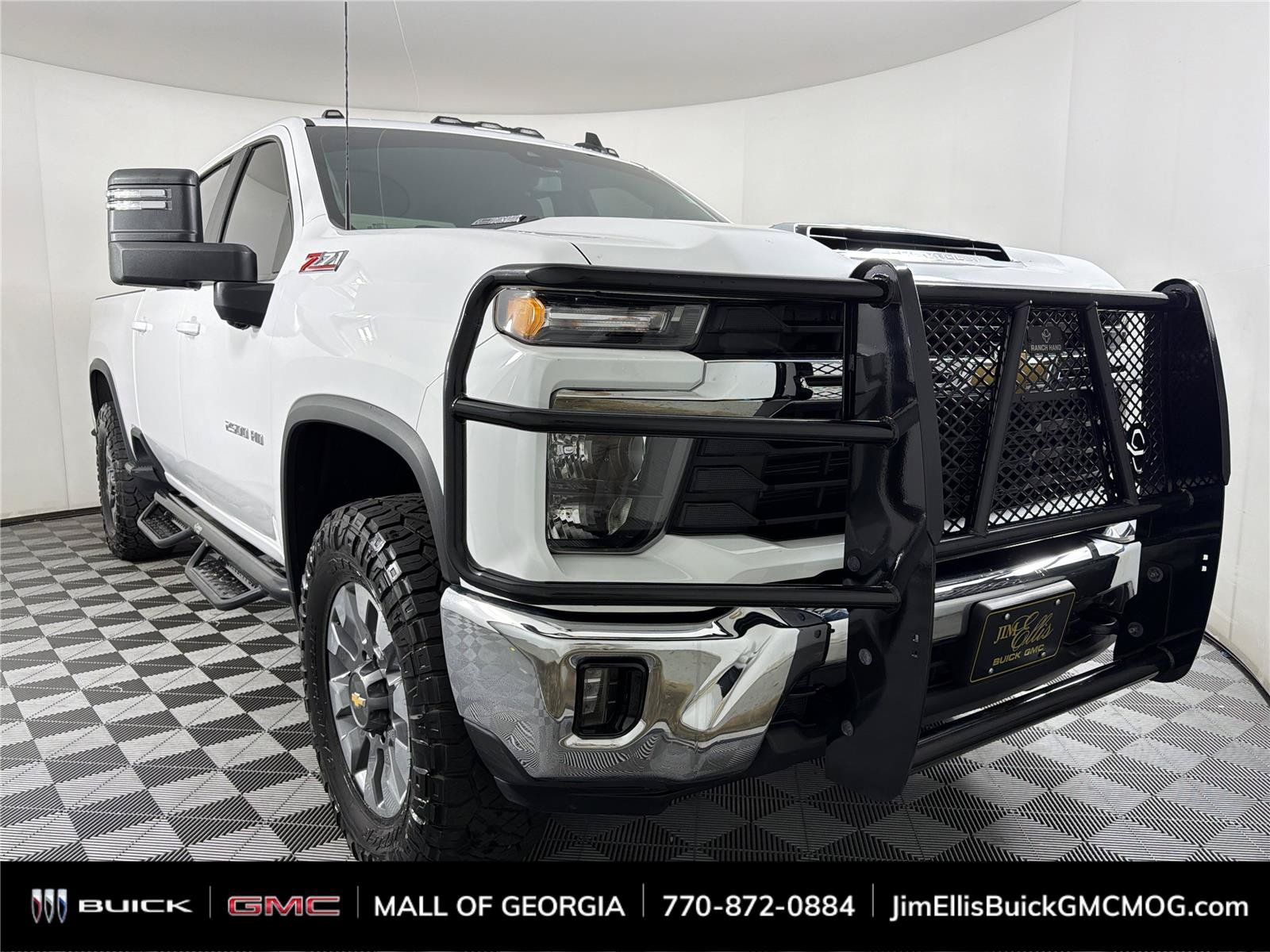 Used 2024 Chevrolet Silverado 2500 LT AWD/4WD image 1