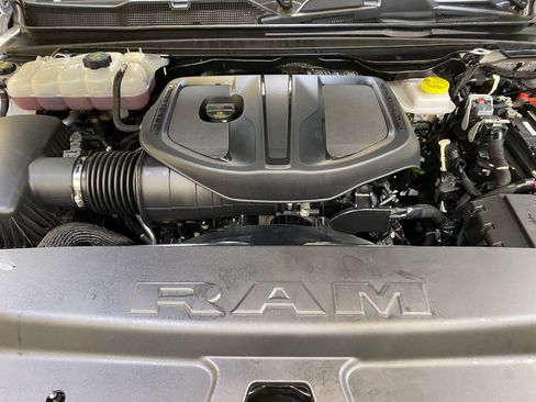 Used 2025 RAM 1500 Big Horn AWD/4WD image 10