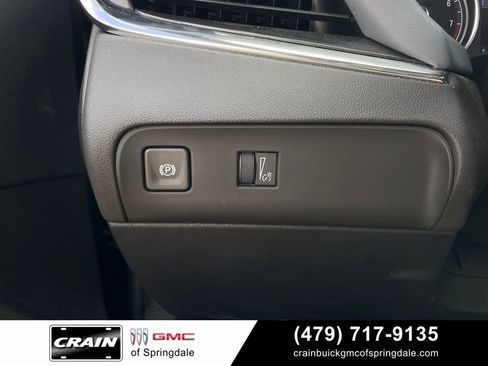 Used 2024 Buick Enclave Essence FWD image 13