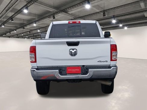 Used 2024 RAM 2500 Tradesman w/ Chrome Appearance Group image 15