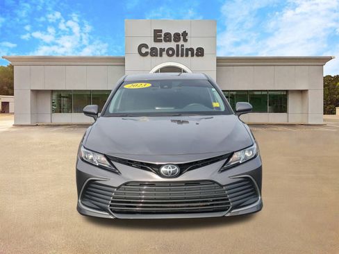 Used 2023 Toyota Camry LE image 8