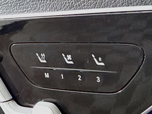 Used 2023 Mercedes-Benz EQS 450+ SUV image 26