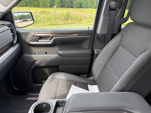 Used 2023 Chevrolet Silverado 1500 LT AWD/4WD image 13