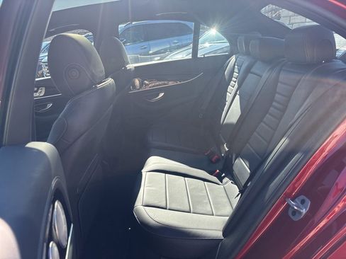 Used 2022 Mercedes-Benz E 450 4MATIC Sedan image 6