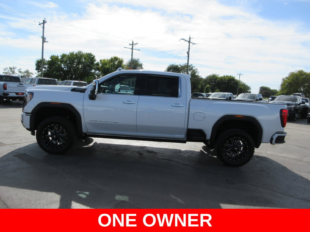 Used 2024 GMC Sierra 3500 Denali Ultimate AWD/4WD image 10