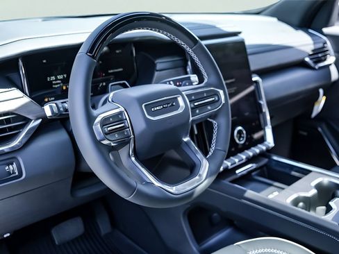 New 2026 GMC Acadia Denali w/ Super Cruise Package FWD image 8