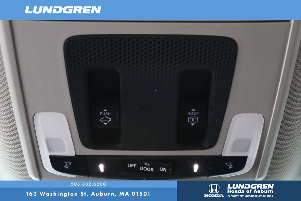 Used 2024 Honda Pilot Touring image 31