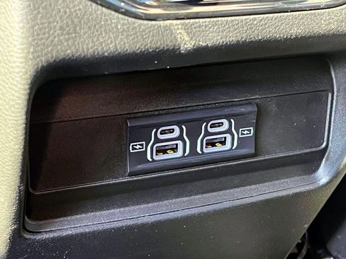 Certified 2023 Jeep Grand Cherokee Laredo image 14