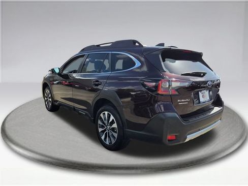 Certified 2025 Subaru Outback Limited AWD/4WD image 18