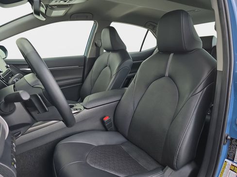 Used 2024 Toyota Camry XSE image 17