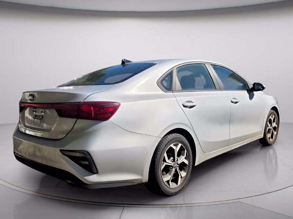 Used 2020 Kia Forte LXS FWD image 5