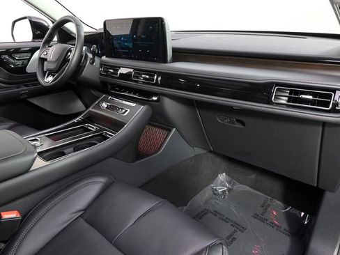 New 2026 Lincoln Aviator Reserve AWD/4WD image 15