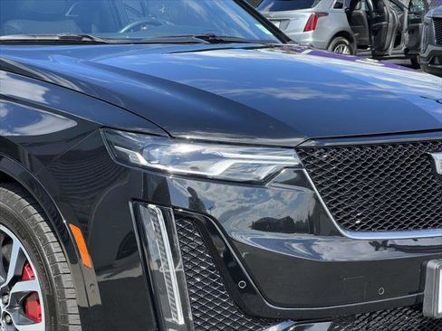 Used 2024 Cadillac XT6 Sport w/ Technology Package AWD/4WD image 12