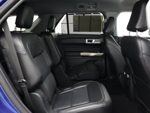 Used 2021 Ford Explorer Limited RWD image 44