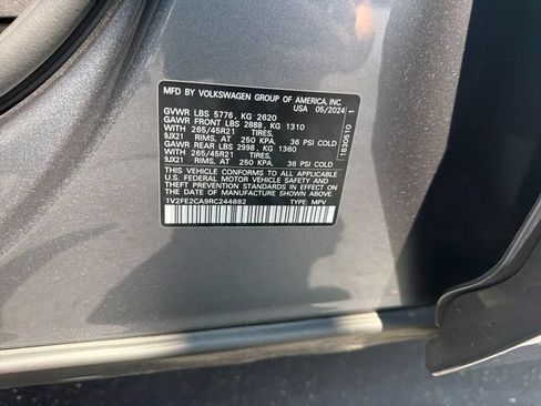 Used 2024 Volkswagen Atlas Cross Sport SEL Premium R-Line AWD/4WD image 15