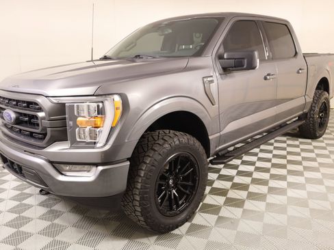 Used 2022 Ford F150 XLT w/ Equipment Group 302A High image 11