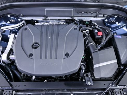 New 2026 Volvo XC60 B5 Ultra w/ Protection Package Premier image 34