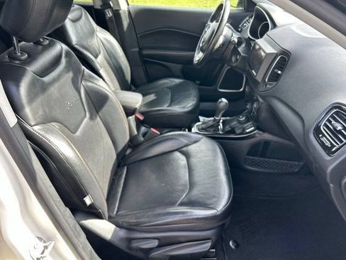 Used 2018 Jeep Compass Limited AWD/4WD image 39