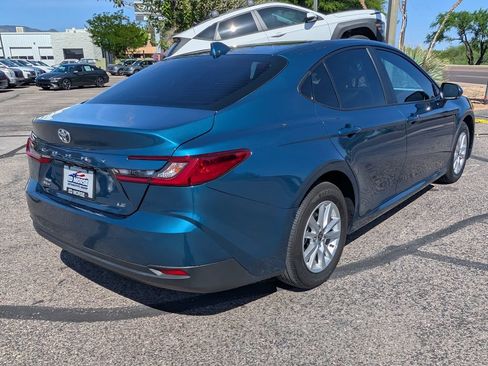 Used 2025 Toyota Camry LE AWD/4WD image 5