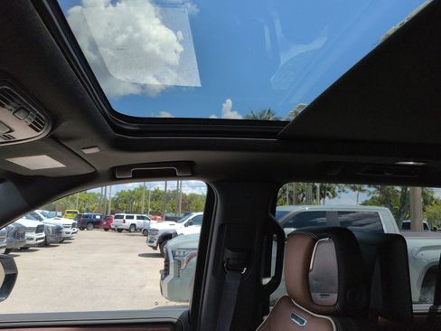 Used 2024 GMC Yukon XL Denali Ultimate AWD/4WD image 21