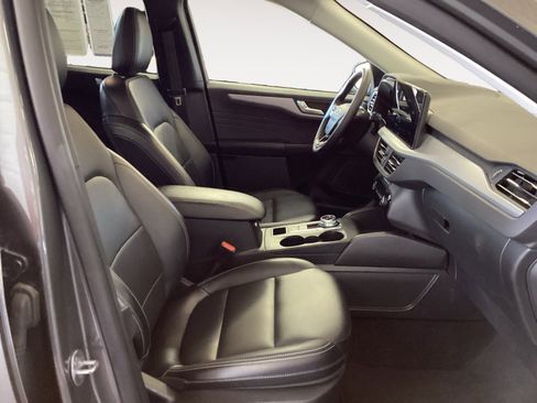 Used 2025 Ford Escape Platinum AWD/4WD image 15