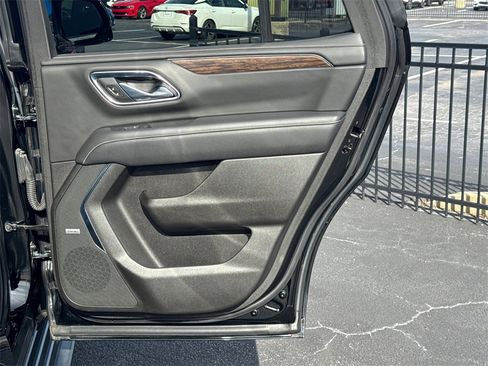 Used 2021 Chevrolet Tahoe Premier image 17