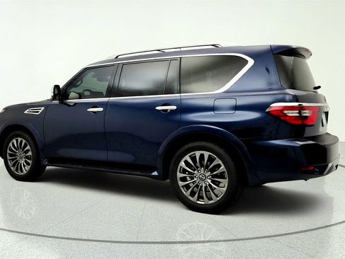 Used 2024 Nissan Armada Platinum w/ Captain's Chairs Package RWD image 7