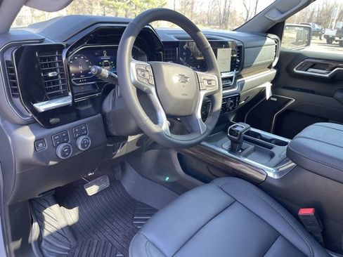 New 2025 Chevrolet Silverado 1500 RST image 22