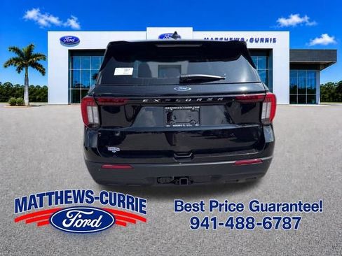 New 2026 Ford Explorer Active RWD image 5