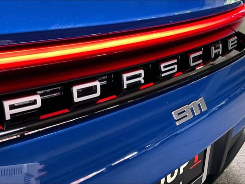 Used 2025 Porsche 911 Carrera RWD image 30