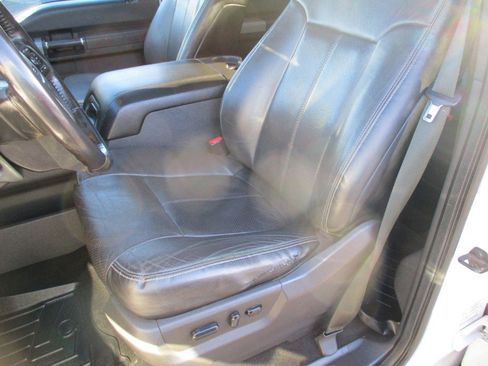 Used 2016 Ford F250 Lariat w/ Lariat Ultimate Package image 28