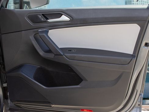 Used 2019 Volkswagen Tiguan SEL image 14